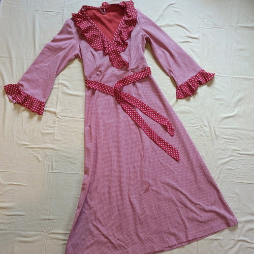 Vintage robe like new, white and red, size S