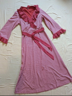 Vintage robe like new, white and red, size S