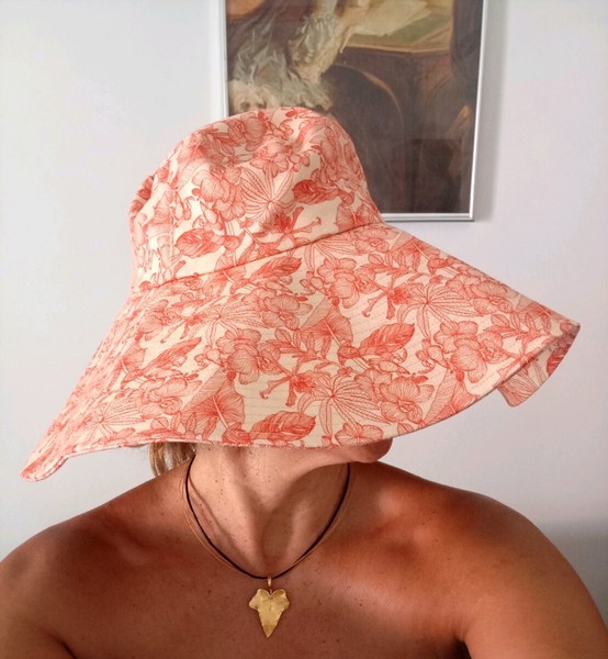 Women's hat, one size