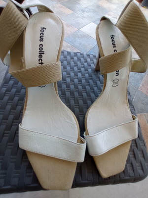 Focus leather women's sandals new, size 39, medium heel, white beige