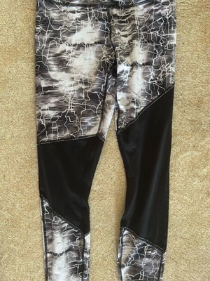 Puma leggings like new, size M, gray multicolor