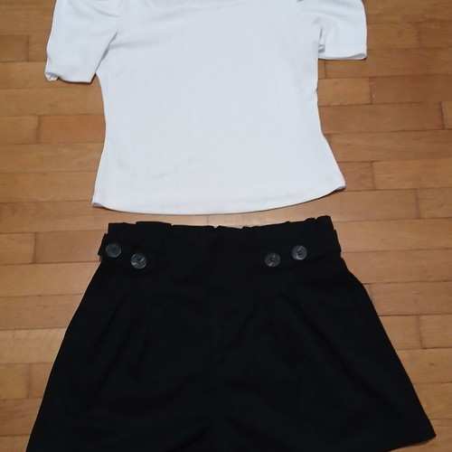 Zara set with black shorts and white puff sleeves blouse, like new, size large