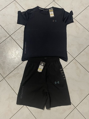 Under Armour sportswear set, black, size M