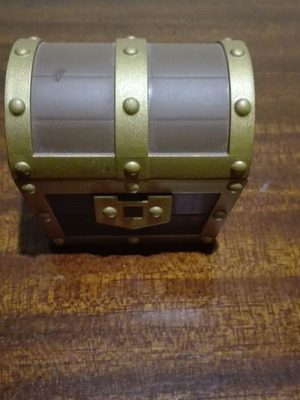 Zelda treasure chest used, 3DS game case