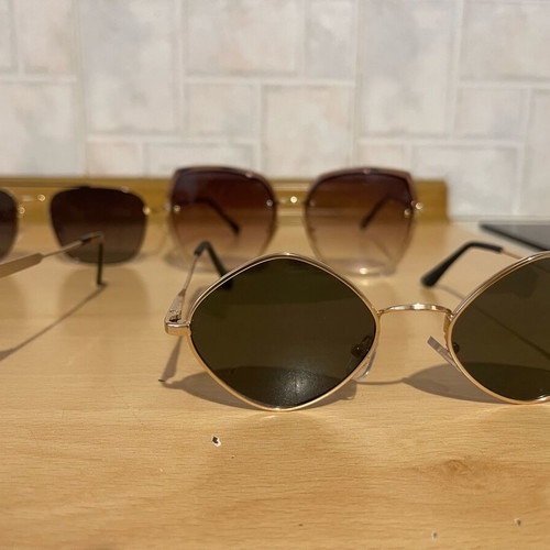 Sunglasses like new, black and brown