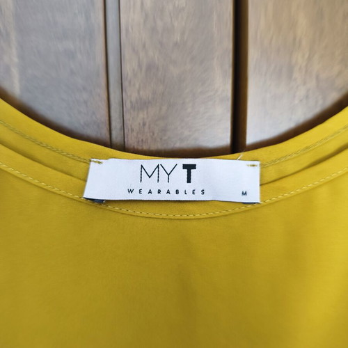 MY T women's top new, medium, yellow