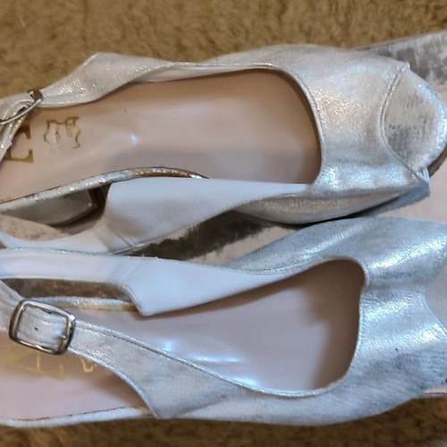 Silver sandal used no 36 with square heel