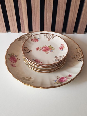 Bavaria dessert plates like new