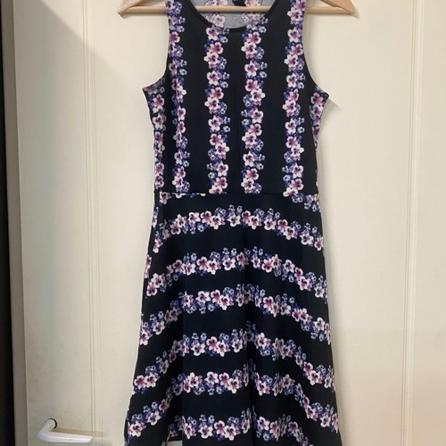 H&M dress in A-line shape like new, size S