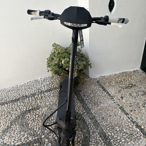Kukirin G3 electric scooter