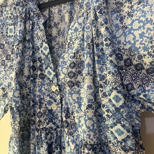 BSB short dress like new, white and blue, size S