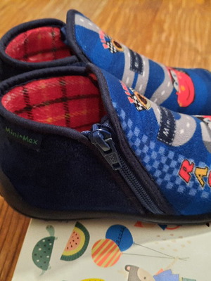 Mini Max ανατομικές παντόφλες μεταχειρισμένες size 31 μπλε