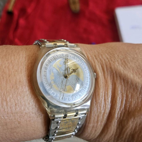 Swatch 1994 Robert Le Diable Parisian Opera wristwatch used, gold