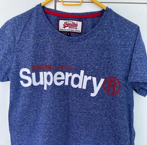 Superdry T-shirt