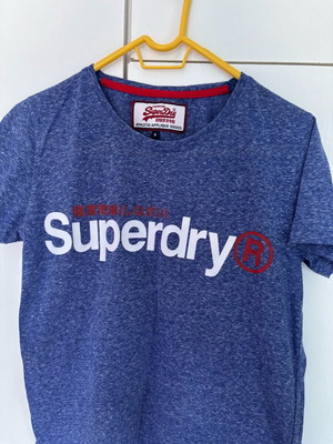 Superdry T-shirt