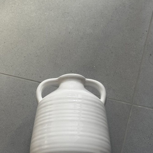 Ceramic vase 20cm height white glossy like new