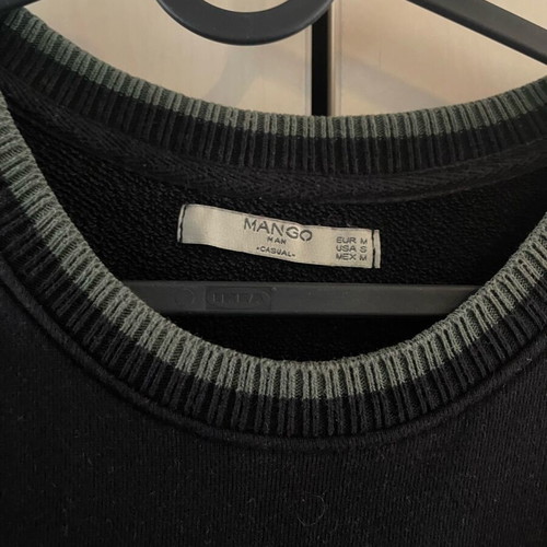 Mango black pullover like new, size M