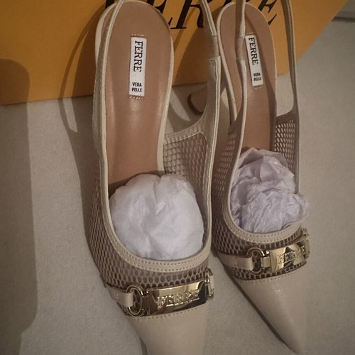 FERRE slingback pumps with mesh and gold buckle, size 39