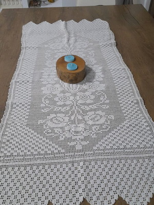 Knitted embroidery like new 1x50