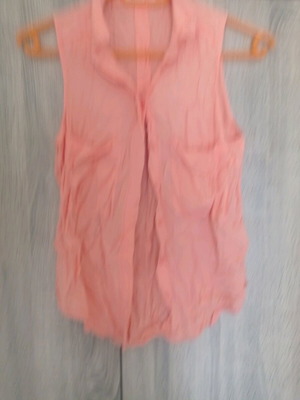 Simon sleeveless shirt used with pockets Bershka size S