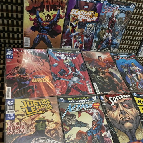 Foreign language comics like new, pack