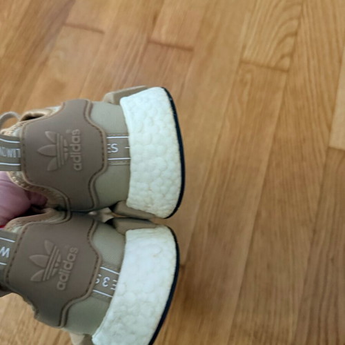Adidas sneakers like new, size 40, beige