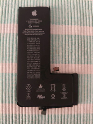iPhone 11 Pro γνήσια μπαταρία σαν καινούργιο 94%