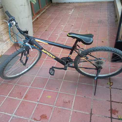 Champions City Bicycle like new, black, men's, V-Brakes, gears