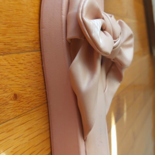 Slippers used, size 38, light pink