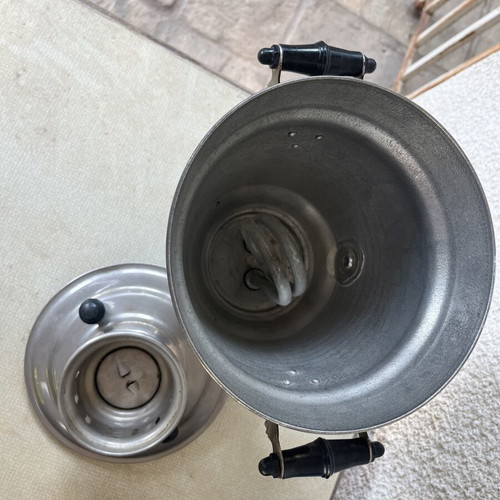 Electric samovar used, missing cable, 23cm x 38cm