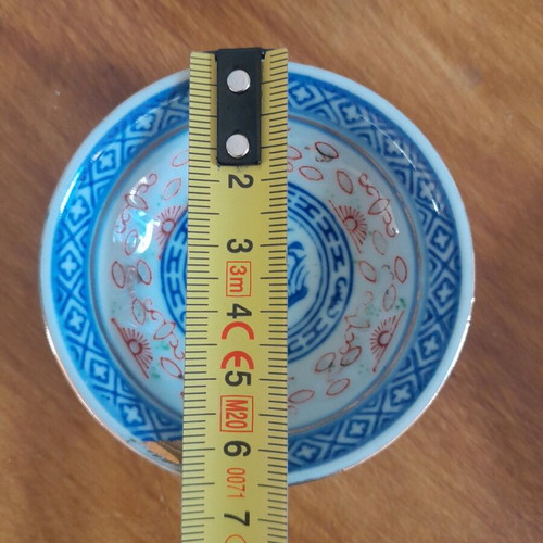 Porcelain plates and miniature bowls, old unused