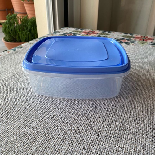 Plastic food containers slightly used, set 2 l + 1 l, clean