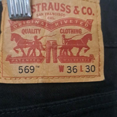 Levi's black jeans 569 baggy fit like new, men's