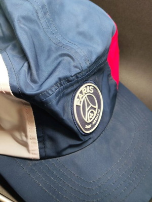 Paris PSG cap like new, nylon adjustable