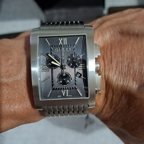 Gucci Chrono Wristwatch like new, men's, gray