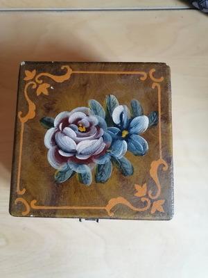 Handmade wooden box with classic romantic floral design