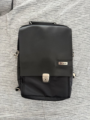 Targus backpack small, like new, black
