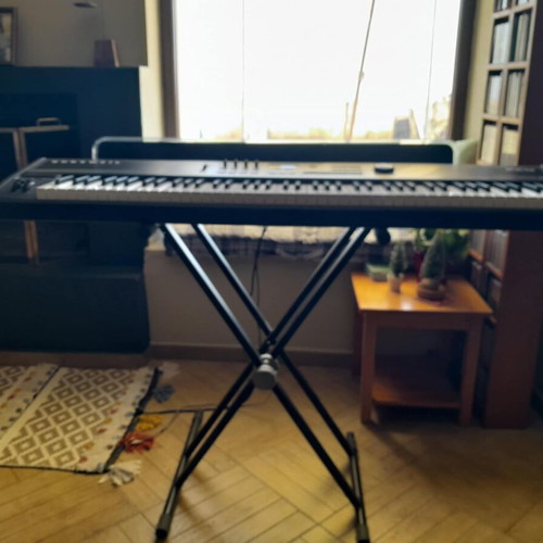 Kurzweil PC1X 88-key stage piano with Philips Ambi sound speaker