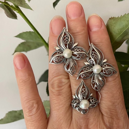 Handmade silver set ring and large filigree 925 earrings with pearls