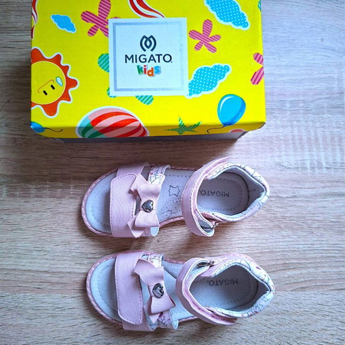 Migato Kids Pink Sandals Size 24 New With Bow