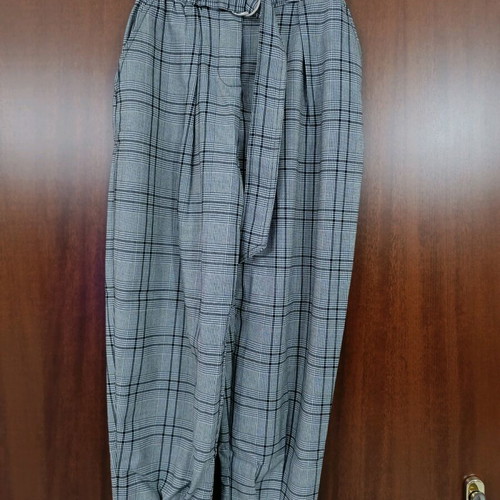 Bershka plaid pants size small like new