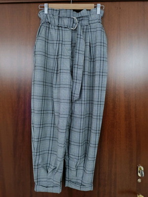 Παντελόνι καρό Bershka size small σαν καινούργιο