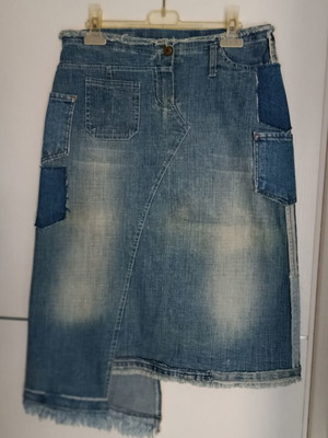 Italian denim skirt size L like new, blue, innovative design