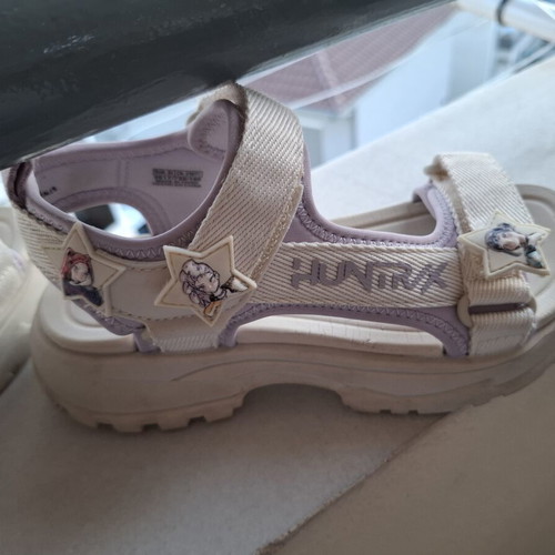 Zara K Pop Demon Hunters girls sandals like new, size 33, white and grey