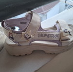Zara K Pop Demon Hunters girls sandals like new, size 33, white and grey