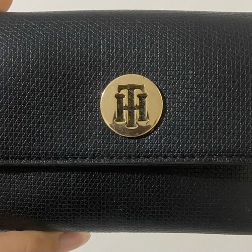 Tommy Hilfiger Black Leather Wallet used, trifold design