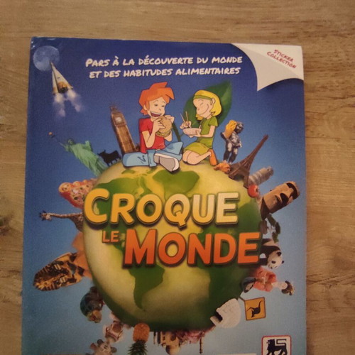 Panini album Croque le Monde 2012 used, completed