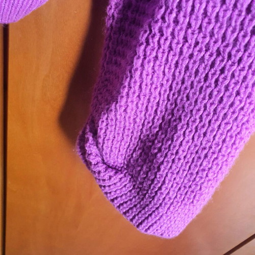 Wool sweater pink new, warm and comfortable