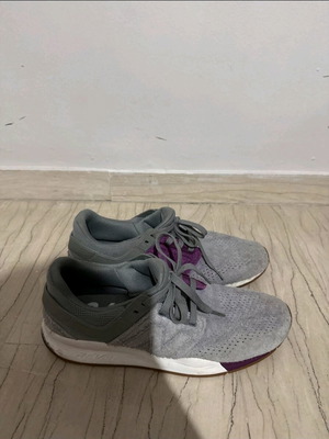 New Balance men's shoes size 43 like new