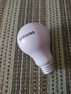 Samsung stress ball shaped like a lamp, like new
